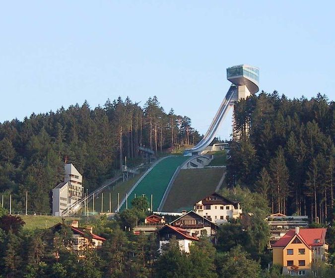 Veit-Mueller - le tremplin, à ski de Bergisel dessiné par l'architecte Zaha Hadid